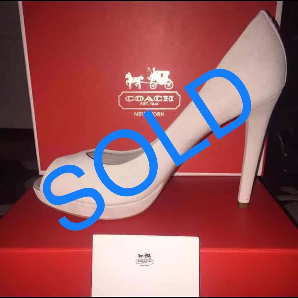 SALE ENDS @5pm!! Coach Selma Pumps - Size 8